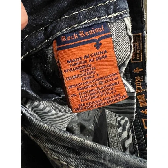 Rock Revival Lonnie Easy Boot Jeans Lonnie 28x32 Dark Wash Embellished Pockets - Picture 6 of 9